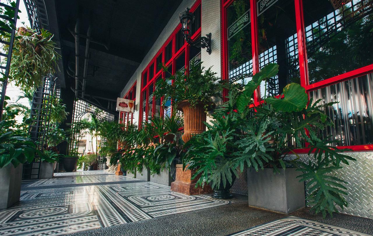 Smokey Joe'S Apartment Kaohsiung Exterior photo