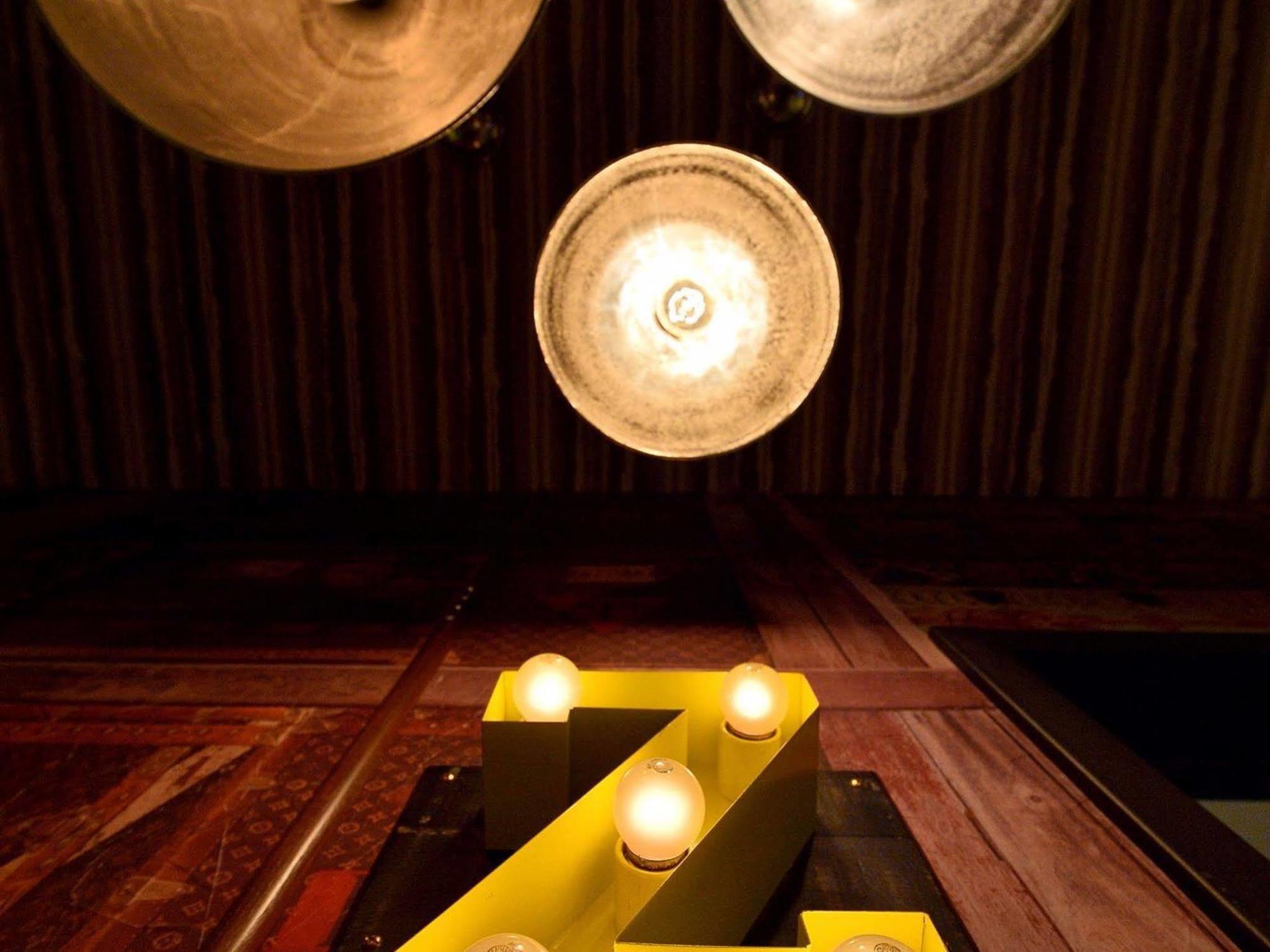 Smokey Joe'S Apartment Kaohsiung Exterior photo